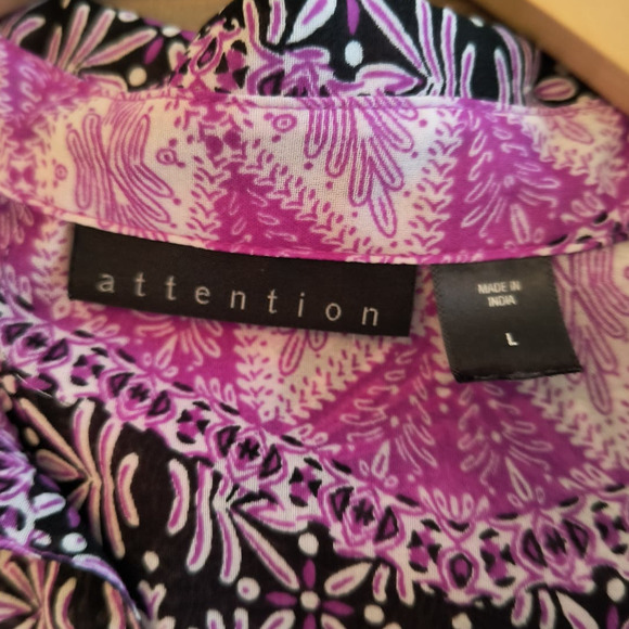 Attention Sleeveless Button up Top Women's Size L Purple black Print Hi Low hem - Picture 2 of 10